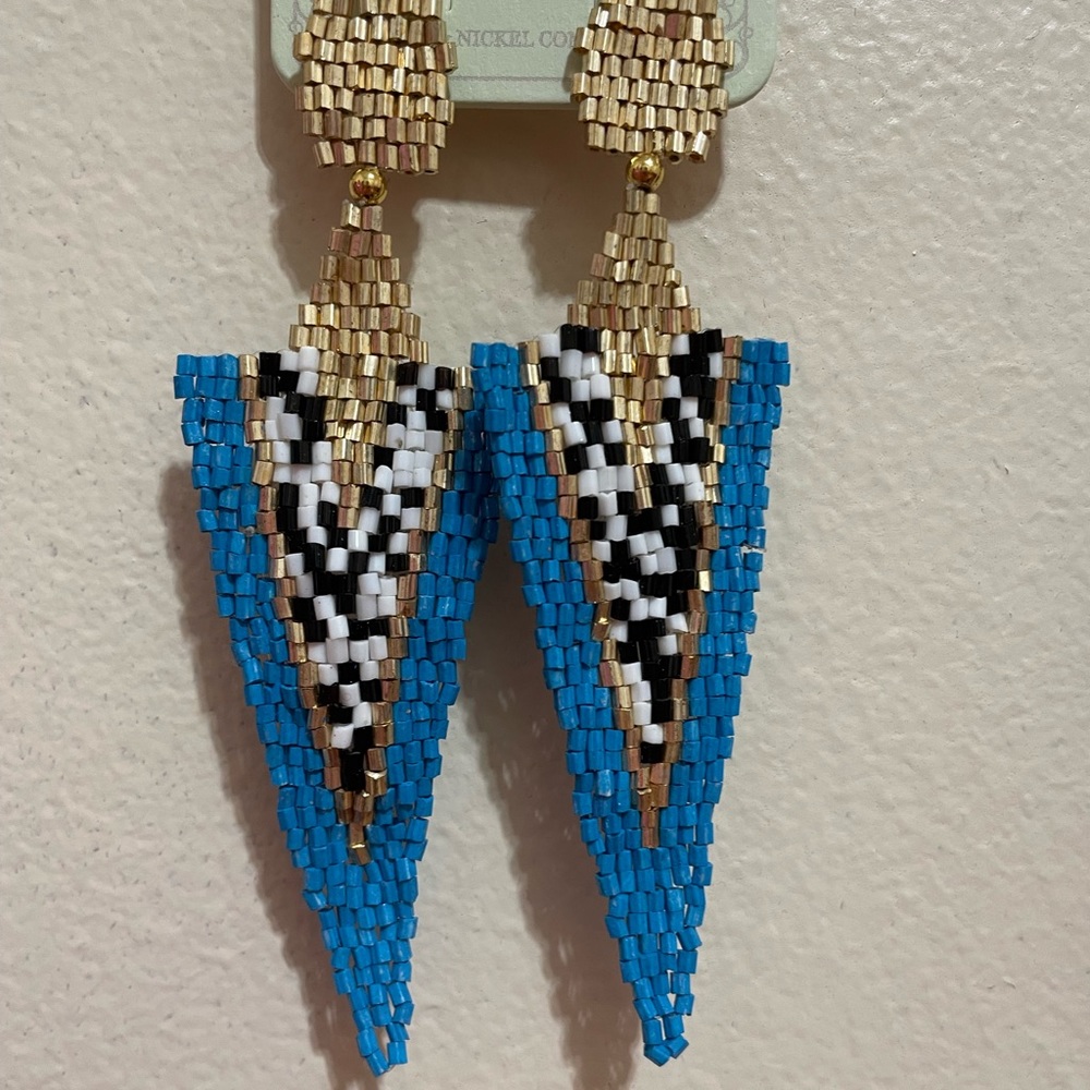 💥NEW ARRiVAL!💥 Ann Marie Gold Turquoise On Point Black White Beaded Earrings